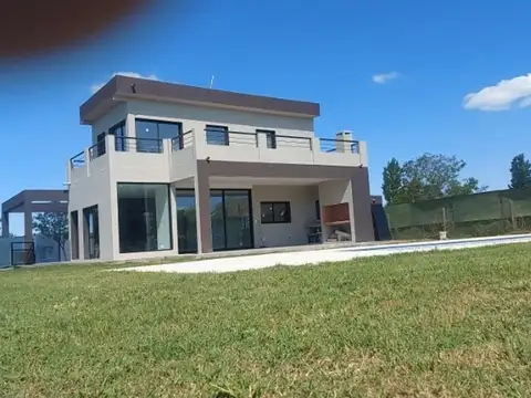 Casa en Venta en San Matias, USD 265.000