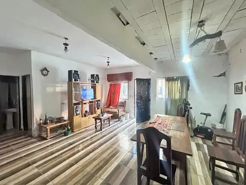 Gobernador Emilio Castro 3900