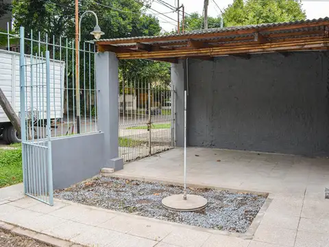 Depto Tipo Casa en Venta con 1 cocheras