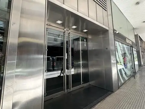 Florida 890 , Piso 18