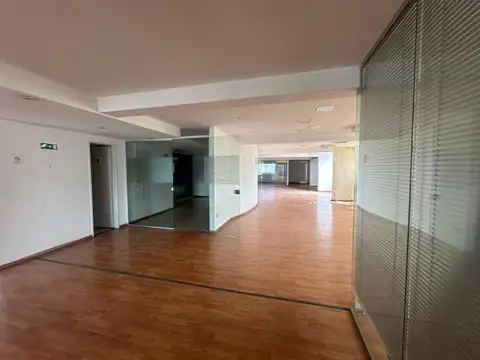 Oficina Monoambiente con 2 baños