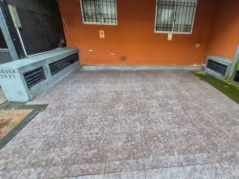 VENTA COCHERA SAN FERNANDO FACIL ACCESSO PB FRENTE