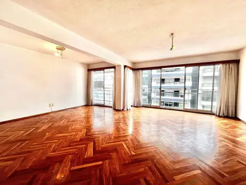 Departamento en Alquiler con 1 cocheras