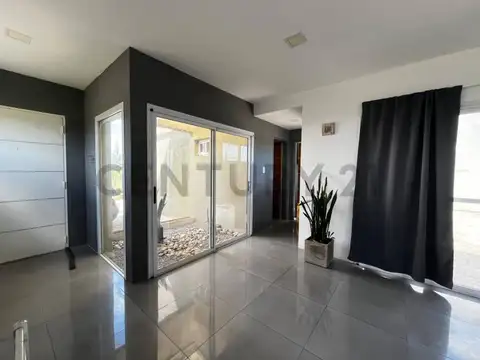 CASA A LA VENTA EN BERISSO. BARRIO LAS MARGARITAS