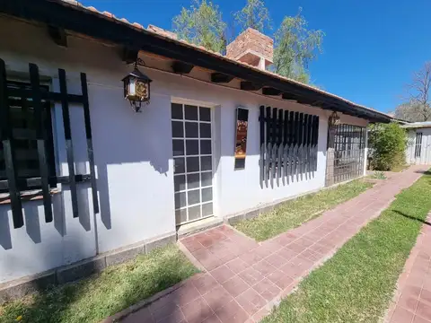 Casa en Venta en Chacras De Coria, USD 150.000