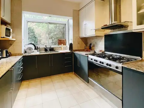 Viví en Verde y Confort Casa Familiar en Benavídez con Pileta, Jardín, Excelente ubicación