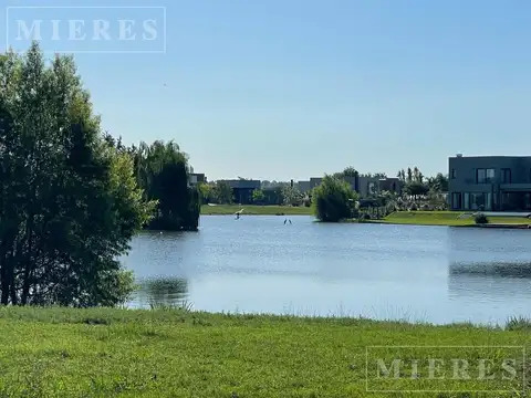 Lote en venta a la laguna Barrio Islas El Canton