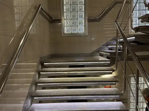 Oficina en alquiler en Moron Sur