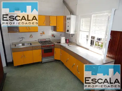 Casa 4 ambientes con 1 baño