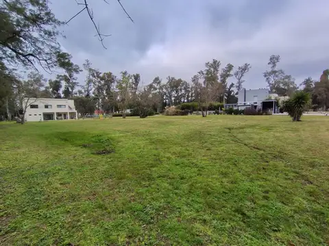 Lote en venta La Arbolada