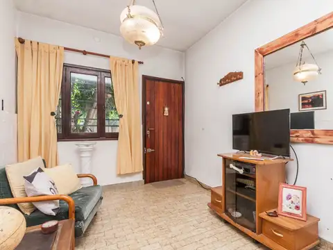 Depto Tipo Casa en Venta 46 años