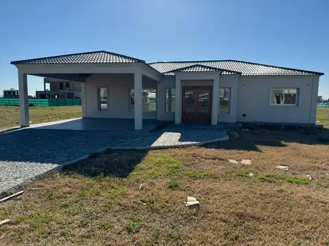 Casa en venta en Canning Barrio El Rebenque