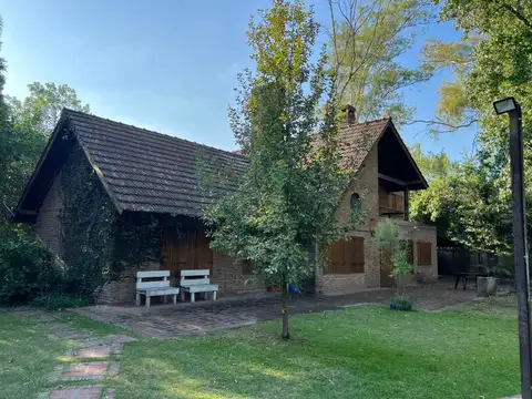 Chalet en esquina en Maschwitz a metros de Mendoza