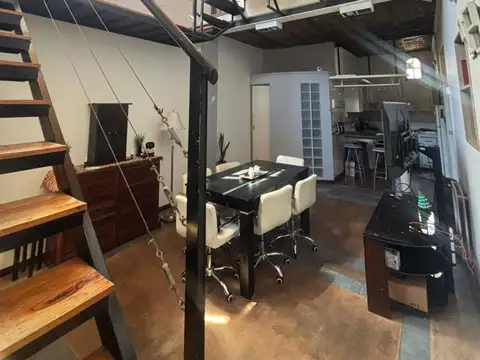 Depto Tipo Casa 4 ambientes con 2 baños