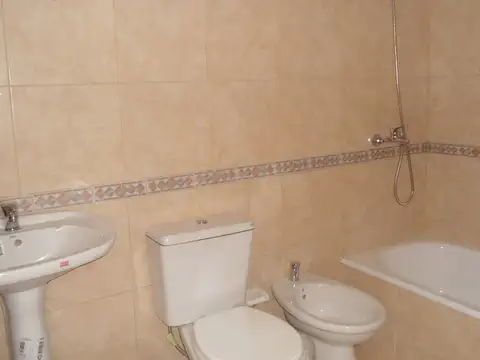 TARIFEÑO INMOBILIARIA ALQUILA DPTO 1 D.  ZONA ALTOS