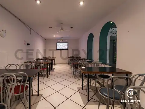 Buenos Aires 1000, Piso 0