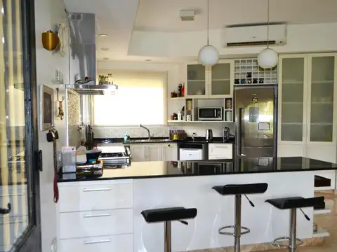 Casa en Alquiler anual en Country  San Patricio , Francisco Alvarez