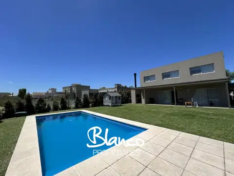 El Cantón - Puerto -