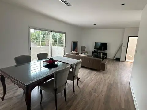 MonseÑor Ferreyra Esqu Andres PiÑeiro