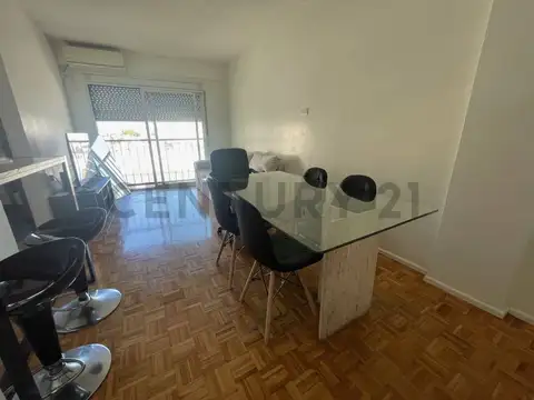 DEPARTAMENTO EN VENTA, 2 AMBIENTES, CON COCHERA y BAULERA, CON RENTA, EN PARQUE CHACABUCO