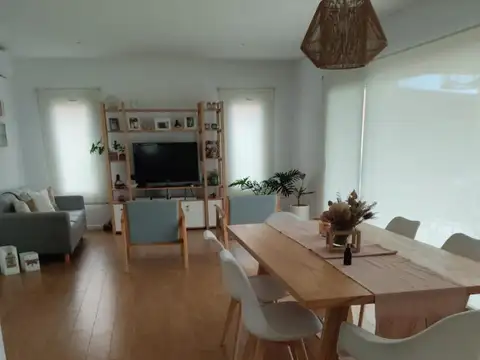 Hermosa casa en venta barrio Islas El Canton Escobar