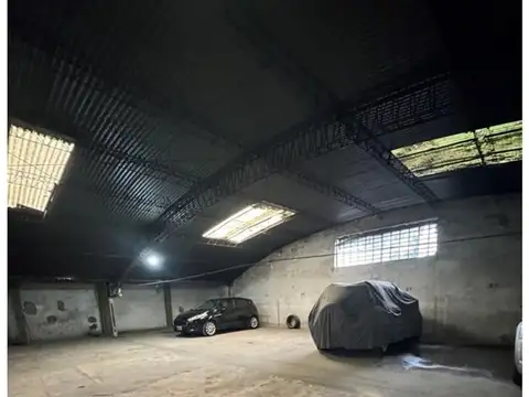 Cochera en ALQUILER - Caseros Centro