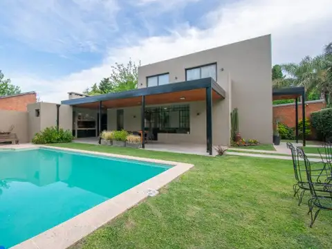 Casa de dos dormitorios en Cotos de la Alameda