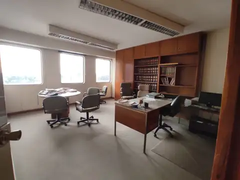 Oficina en Alquiler en Retiro, USD 1.300
