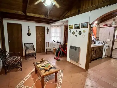 Casa 4 ambientes con 1 baño