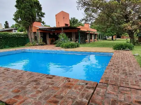 Casa en  Venta en Funes