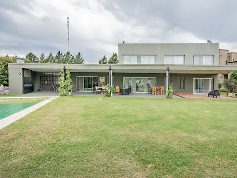 Barrio San Matias, Area 5 900