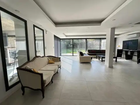 Casa en Venta en Parque Luro, USD 680.000