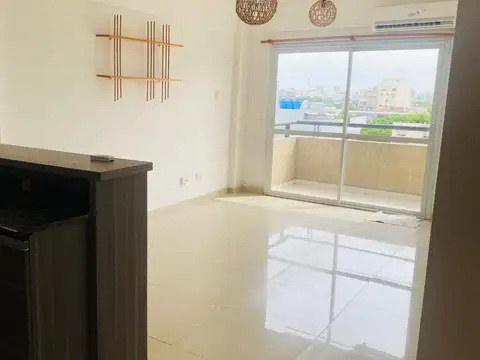 Departamento en Alquiler en Monte Castro, $ 1.400.000