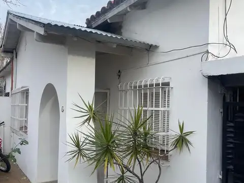 Luis de Flores al 1700