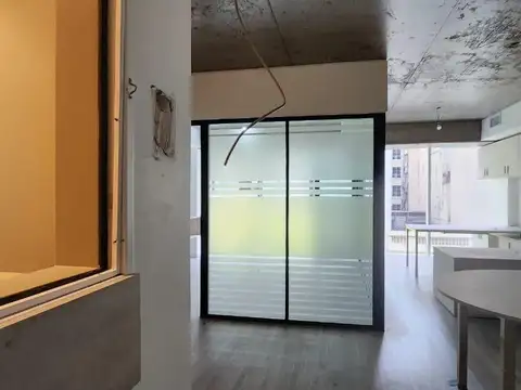 Oficina Monoambiente con 2 baños