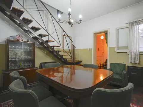 Depto Tipo Casa en Venta 100 años