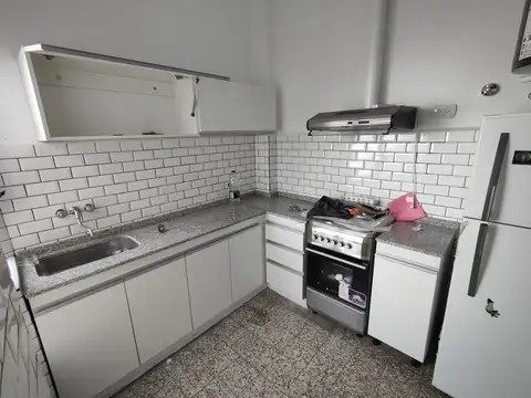 Depto Tipo Casa en Alquiler de 4 ambientes