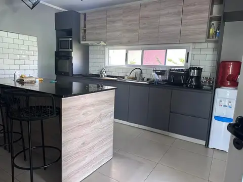 Casa en Venta en Alvarez Del Bosque, USD 180.000