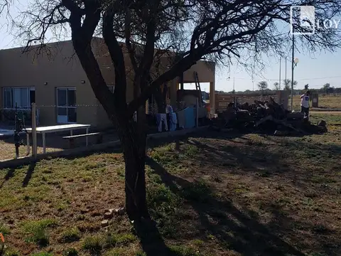 Publica S/n (solares De Valle)