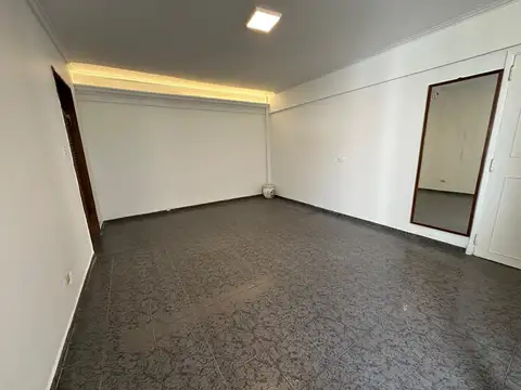 Flores Av. Avellaneda y Av. Nazca 2 amb.