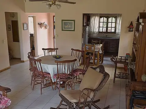 Casa en Venta con 1 cochera