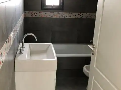 Departamento en Alquiler con 1 cocheras