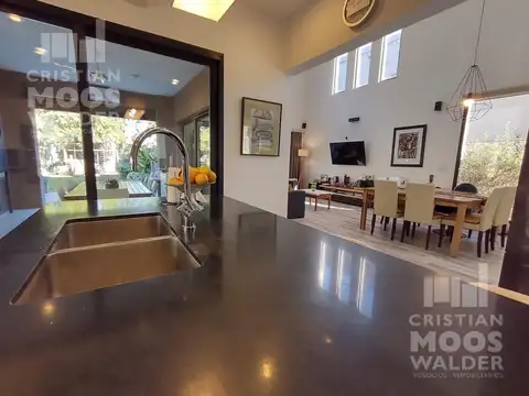 Casa en Venta al Oeste