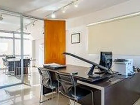 Oficina en Venta al Oeste