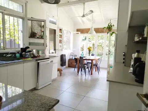 Casa en Alquiler Temporal con 1 cochera
