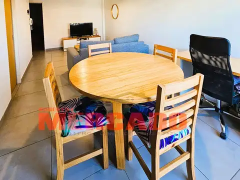 DEPARTAMENTO 2 AMBIENTES CON BALCÓN Y COCHERA a METROS DE ESTACION CHILAVERT, apto credito.