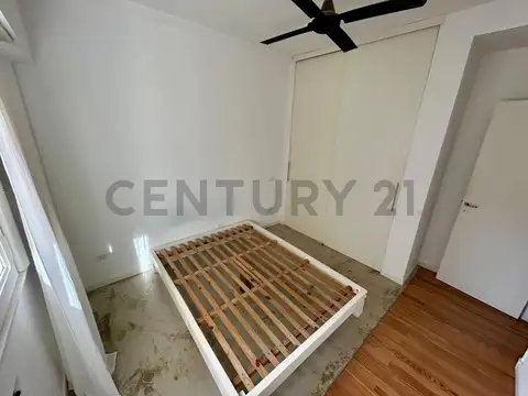 Semipiso 2 ambientes reciclado con estilo industrial frente a Plaza Mitre