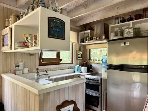 Casa 3 ambientes con 2 baños