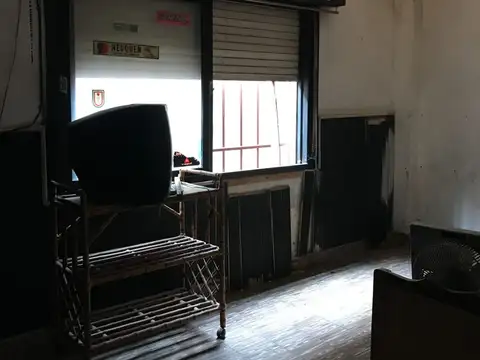 Depto Tipo Casa 4 ambientes con 2 baños