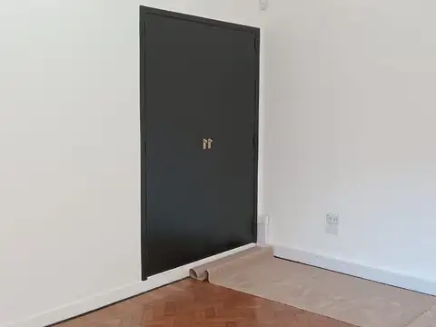 Oficina en alquiler en La Plata Calle 48 e/ 7 y 8 Dacal Bienes Raices